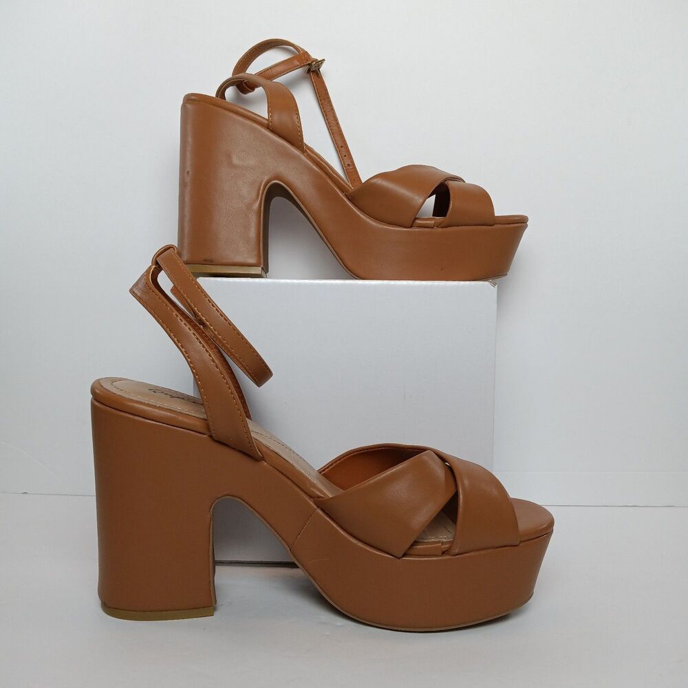 Qupid Chunky Heel Platform Sandals Open-toed Ankle Straps Womens 10
